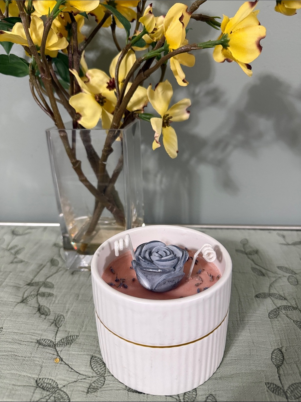Decorative Pink Soy Candle in White Ceramic Jar with Gray Rose